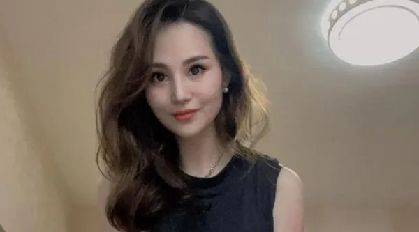 四川达州高颜值御姐 吴小倩 出轨视频曝光 背着男友约炮大屌男 被无套爆操淫叫不断!
