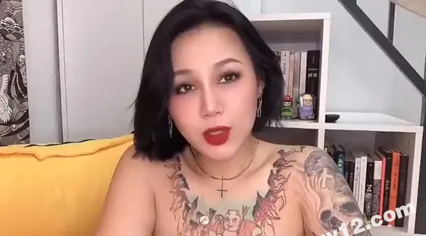 喷泉乔老师性爱课之淫语调教 做爱时如何在床上说脏话 把女友骂湿主动想要!
