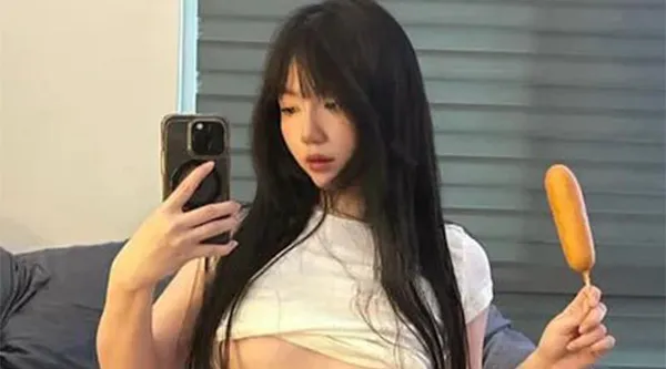 高颜值混血福利姬 aryminh 私拍视频勾引金主 被骗到酒店爆操暴力摧残 小骚鸡都被操哭了!