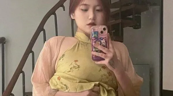 极品巨乳反差婊 板烧鸭鸭 私拍合集流出 蜂腰巨乳诱惑十足 抓臀后入抽插娇喘不断!