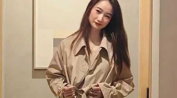 操了一宿没停!广东美腿人妻 李向珊 酒店出轨视频被曝 撅腚被炮友狂干 从夜晚操到清晨!