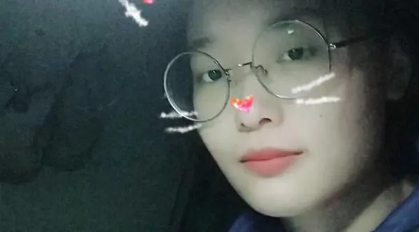 南京交通职业技术学院 辜乡 高中破处约炮 脚踏多船被男友抓包 手机竟存多条约炮内射视频!
