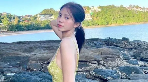 越南爆乳嫩模女友私密性爱视频泄露!完美身材曲线火辣 抓巨乳狠操蜜穴 画面香艳至极!