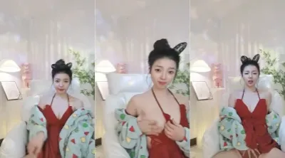 【鲨鱼小辣椒】性感绝美女神 跳蛋自慰骚穴水嫩嫩浪叫呻吟不止
